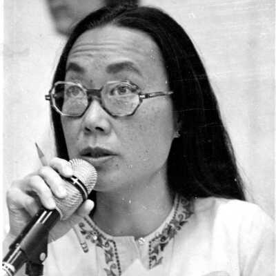 Ying Lee Kelley