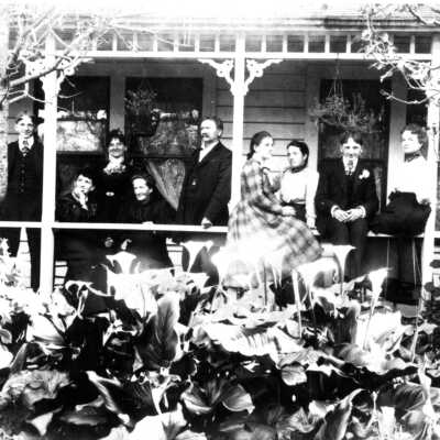 Boettiger Family, Vine St.