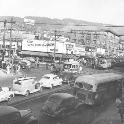 Last of streetcars parade