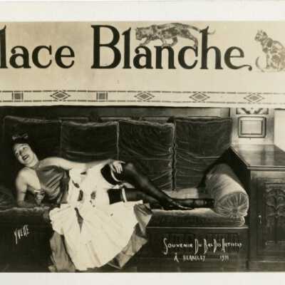Souvenir Du Bal Des Artistes A Berkeley 1931 Yvette: Origformat: Postcard