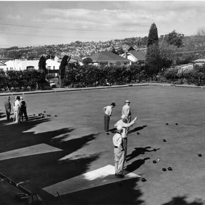 Lawn bowlers on The Green
