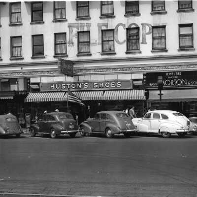 Huston's Shoes, Morton & Son Jewelers