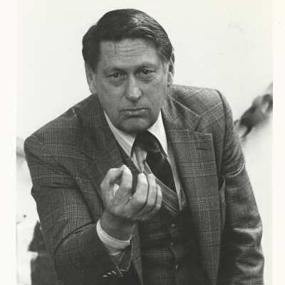 2011.060.418c: Mike Musielski, photog. 9/25/80.