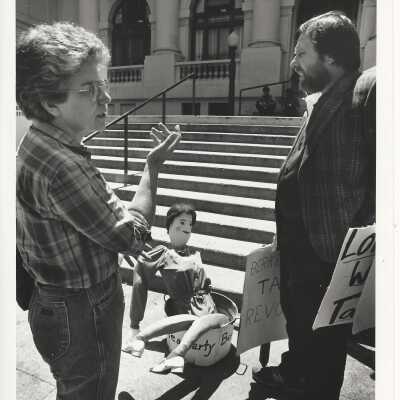 2011.060.439b: Mark Koehler, photog.  6/6/89. With Toni Horodysky.