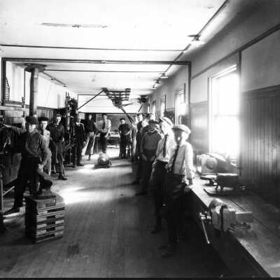 Berkeley High School - Electric shop