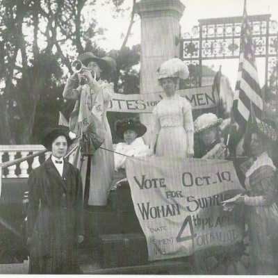 Votes for women rally, Sather Gate, 1911.