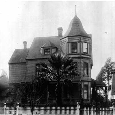 Julius Lueders House