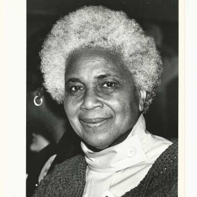 Maudelle Shirek