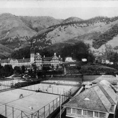 Claremont Hotel, Tennis courts, Key Train