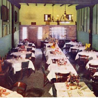 El Dumpo [dining room]