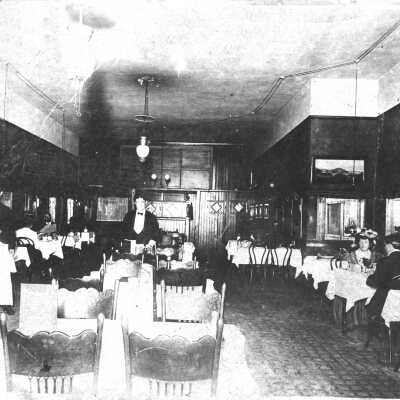Meinheits Restaurant interior