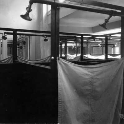Berkeley High School - Girls' shower