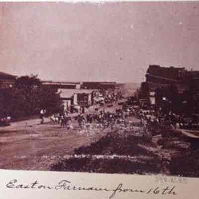 East on Farnam from 16th