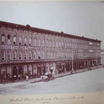 Central Block South Side Farnam 13th to 14th