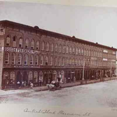 Central Block, Farnam St.