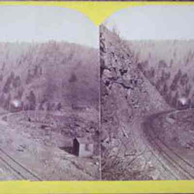 Horse Shoe Curve