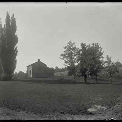 [Farmhouse on Lake Cayuga]