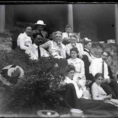 Bailiwick [group on front steps]
