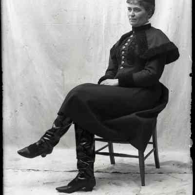 Mrs. L.H.B. [Annette Smith Bailey]