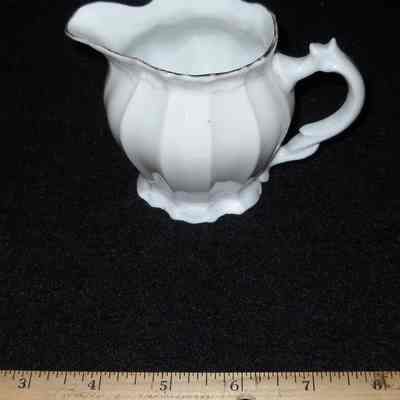 Pitcher, Cream