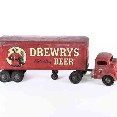 Drewrys "Extra Dry" Beer Toy Truck