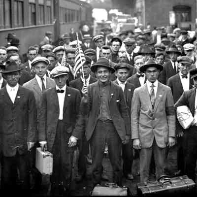 Rueben Van Vlack photos of Poughkeepsie during World War One