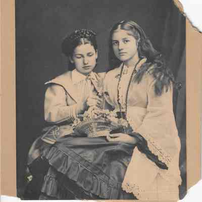 Ida and Gabrielle Greeley