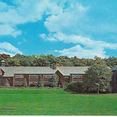 Robert E. Bell School