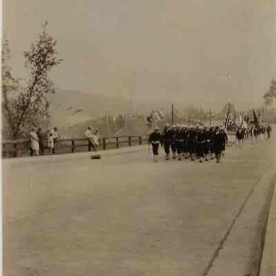 Marchers on the Overpass Bridge – Chappaqua Bicentennial Parade