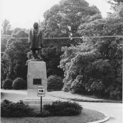 Horace Greeley Statue