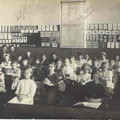 Chappaqua School, May 1913