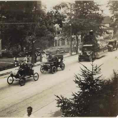 Vintage Automobiles Leading the Parade