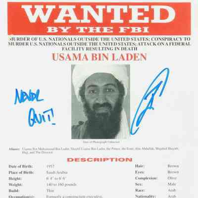 Robert O’Neill Signed Usama Bin Laden Wanted Poster 11x14 Photo Inscribed “Never Quit!” (Beckett)