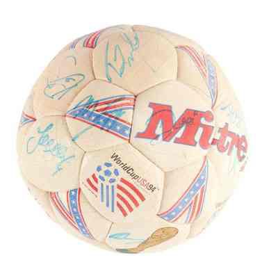 USA SOCCER: 1994 FIFA WORLD CUP TEAM-SIGNED BALL