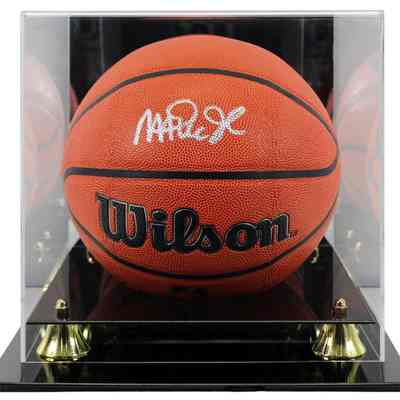 Magic Johnson Signed NBA Basketball with Display Case (Beckett)