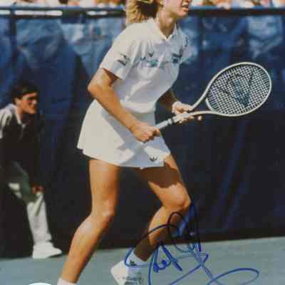 Steffi Graf Signed 8x10 Photo (JSA)