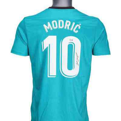 LUKA MODRIC: SIGNED 2021-22 REAL MADRID JERSEY (BECKETT)