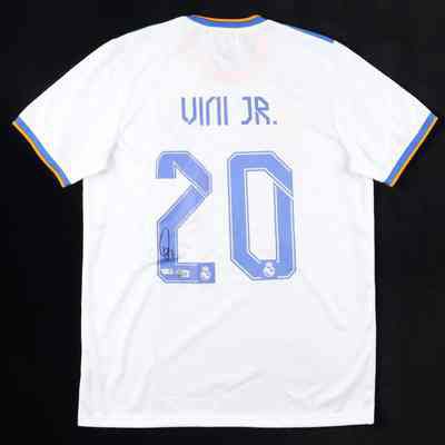 Vinicius Junior Signed Jersey (Beckett & Fanatics)