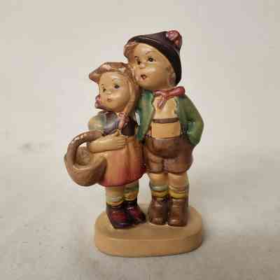 Goebel Hummel Figurine | "Surprise" (#94)