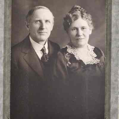 Harry Ray Macht and Lenna L. Adams