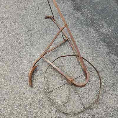 Hand Plow w/ Wheel