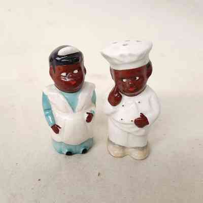Cooks | Salt & Pepper Shakers