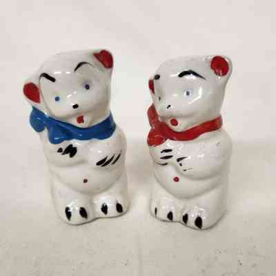 SHAWNEE Bear Shakers