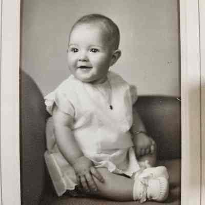 Sharon Naomi | Could not find in the family tree