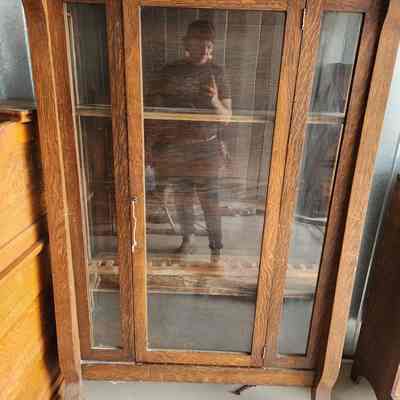 Glass Cabinet with 2 Shelves
