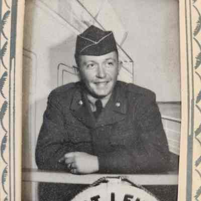 RD Hott, Fort Lewis Military Photo