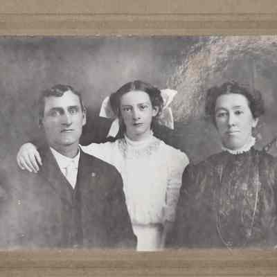 William H. Macht, Myrtle Mary (Adams) Macht, Lula Lena Macht