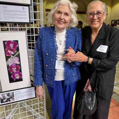 Reutlinger - Christine and Betty