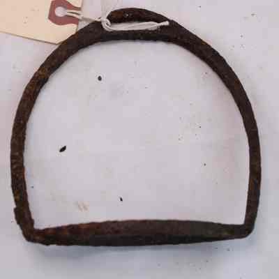 Stirrup