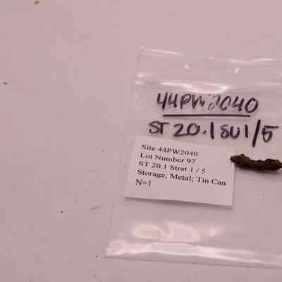 Metal artifact